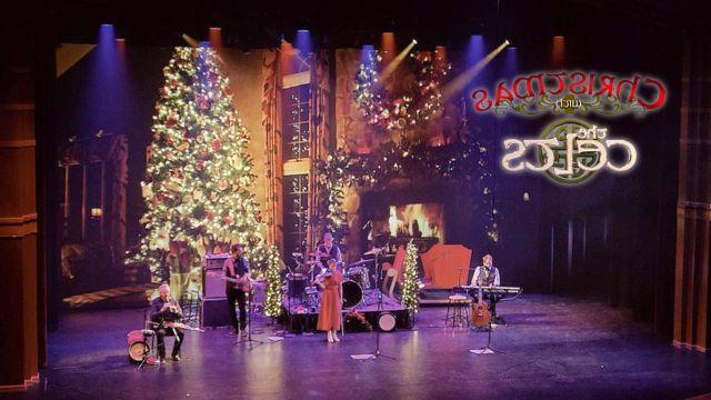 凯尔特人在圣诞节装饰的舞台上表演, 接下来是“与凯尔特人一起过圣诞节”